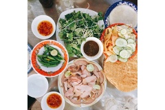 Khi đi du lịch đến phố cổ Hội An hoặc Quảng Nam, các bạn đừng quên bỏ 5 món ăn ngon nổi tiếng ở Quảng Nam. Những món ăn ngon ở Quảng Nam sẽ giúp bạn có thêm nhiều trải nghiệm thú vị và hấp dẫn.