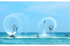 Ngoài việc tắm biển và chiêm ngưỡng cảnh đẹp tại Nha Trang, bạn còn có thể tham gia vào nhiều trò chơi bãi biển sôi động, mang đến trải nghiệm đầy hứng khởi và thú vị. Dưới đây là 5 trò chơi bãi biển hấp dẫn nhất tại Nha Trang được đông đảo du khách yêu t