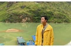 Sông Nho Quế là địa điểm du lịch nổi tiếng ở Hà Giang. Ca sĩ Quang Vinh chia sẻ kinh nghiệm đi thuyền ngắm sống Nho Quế trên fanpage khiến nhiền người hâm mộ yêu thích.