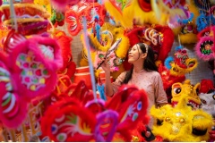 Năm 2020, Hà Nội ăn tết trung thu rất lớn. Nhà Nước cho phong tỏa một số tuyết đường để tổ chức lễ hội Trung thu phố cổ Hà Nội. Mời khách du lịch tham quan Tết trung thu Hà Nội có gì vui?