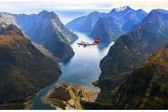 Tham quan Milford Sound (vịnh hẹp Piopiotahi) tại Đảo Nam, New Zealand là một trải nghiệm vô cùng đặc sắc, được nhà văn Rudyard Kipling ví như 