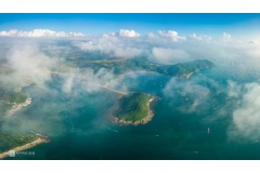 Chúng tôi xin giới thiệu top 12 địa điểm du lịch ở biển Phú Yên được nhiều người yêu thích nhất. Những thông tin hữu ích này giúp bạn chuẩn bị chuyến du lịch Phú Yên chu đáo.