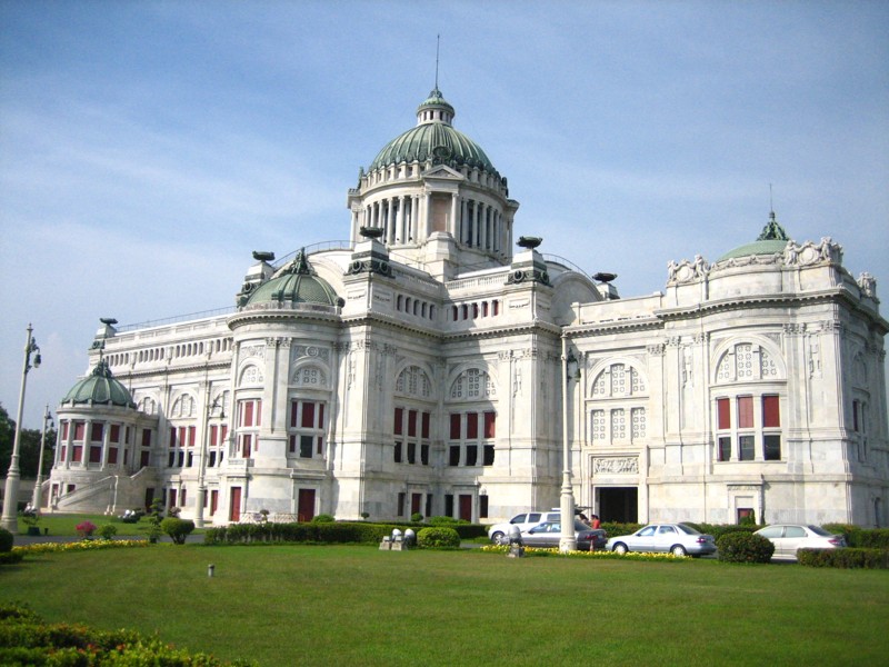 Cung điện Ananta Samakhom tour-du-lich-thai-lan-bangkok-pataya-muang-boran-09