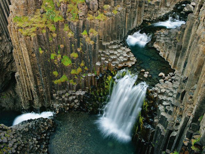 Đến Iceland ngắm cảnh thiên nhiên đẹp kỳ diệu - Bán tour du lịch & Dịch vụ làm visa uy tín nhất